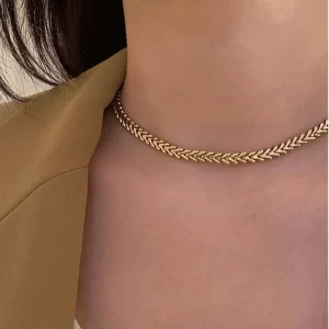2024 new bone shape stainless steel chokers necklace does not fade fashion jewelry sexy accessories for party woman‘s necklace
