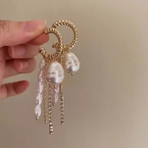 2024 new arrival metal round pearl tassel earrings for women vintage shiny crystal c shaped temperament earrings jewelry gift