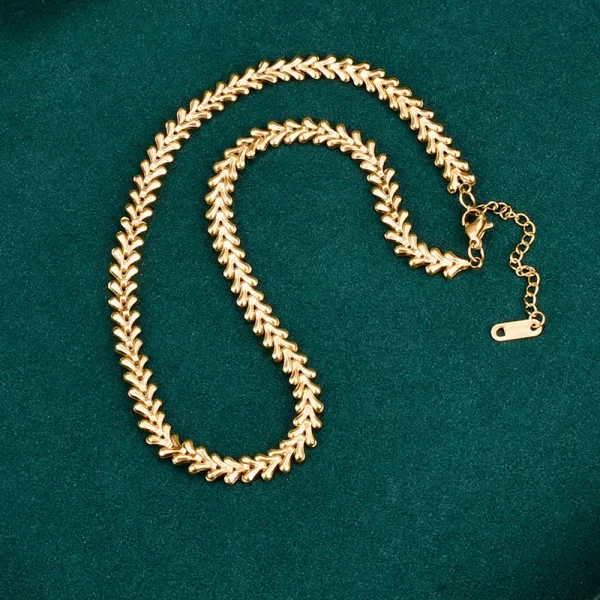 2024 new bone shape stainless steel chokers necklace does not fade fashion jewelry sexy accessories for party woman‘s necklace