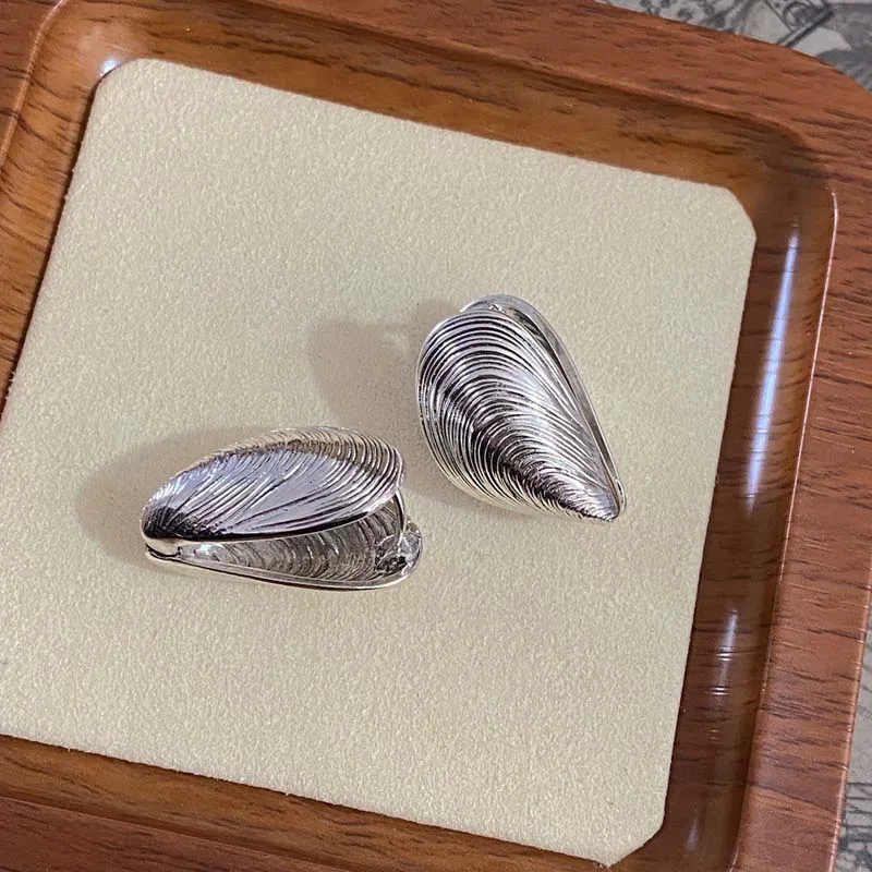 Vintage Metal Shell Stud Earrings for Women Punk Silver Color Texture Geometric Irregular Ear Buckle Jewelry Party Gift-8