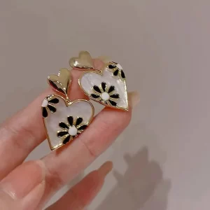 korean fashion cute flower heart stud earrings for women vintage rose daisy pattern enamel earrings bridal wedding jewelry