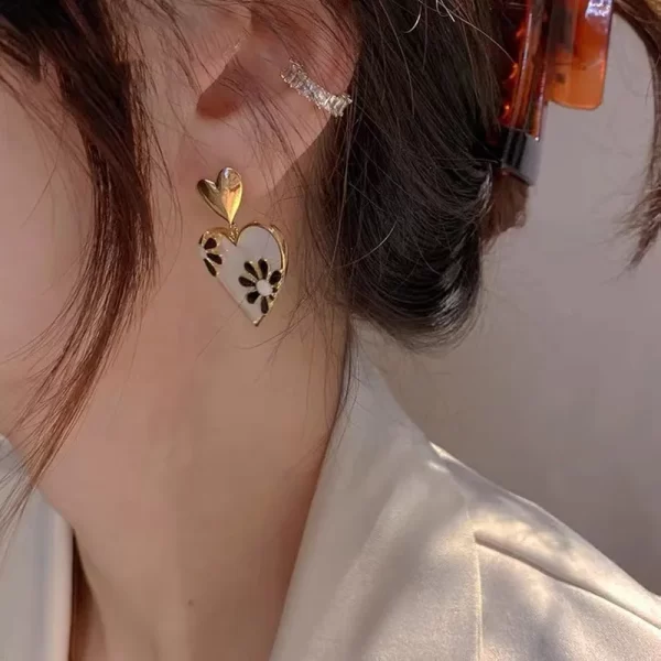 korean fashion cute flower heart stud earrings for women vintage rose daisy pattern enamel earrings bridal wedding jewelry