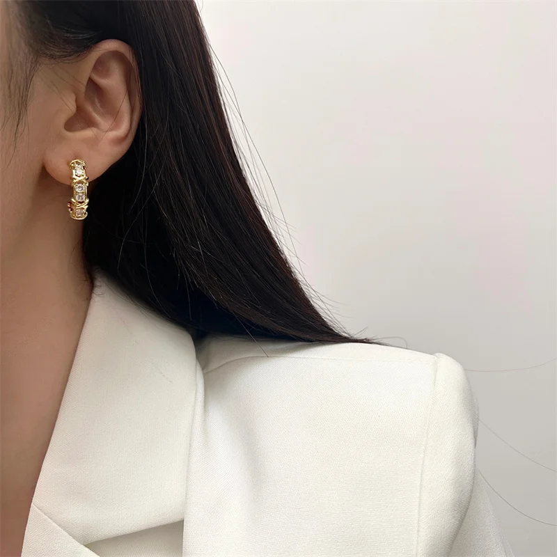 Vintage CC Design Stud Earrings for Women Korean Fashion X Cross Zircon Earring Engagement Jewelry Gifts Wholesale-3