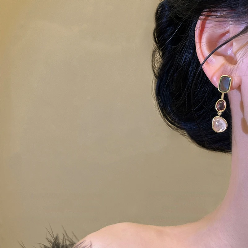 Asymmetric Colorful Resin Earrings for Women Retro Contrast Geometric Dangle Earrings Korean Jewelry High Quality Wholesale-5 Asymmetric Colorful Resin Earrings for Women Retro Contrast Geometric Dangle Earrings Korean Jewelry High Quality Wholesale-5