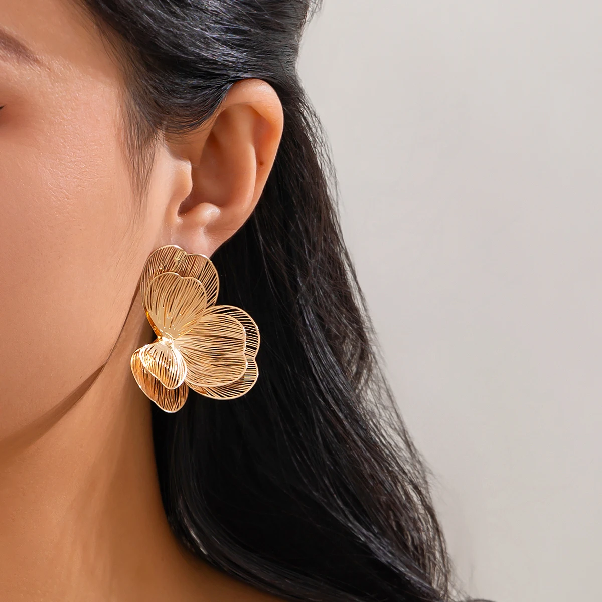 Lacteo Creative Multi Layer Petal Flower Stud Earrings for Women Trendy Classic Floral Piercing Earrings Fashion Jewelry Gift-5