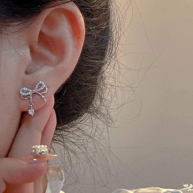 JWER Trend Elegant Alloy Bowknot Zircon Small Studs Earring Korea Charm Chic Women Crystal Piercings Jewelry for Teens-2 JWER Trend Elegant Alloy Bowknot Zircon Small Studs Earring Korea Charm Chic Women Crystal Piercings Jewelry for Teens-2