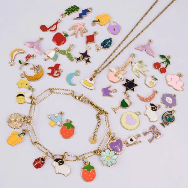 30/60/100pcs random mix enamel/drip oil charms for jewelry making bulk cute charm flower heart animal music diy bracelet pendant