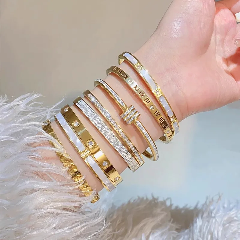 1pc Titanium Steel Gold Bracelet, Fashionable Classic Style, Stainless Steel Bracelet,Inlaid With Zircon,For Womens Daily Wear-3
