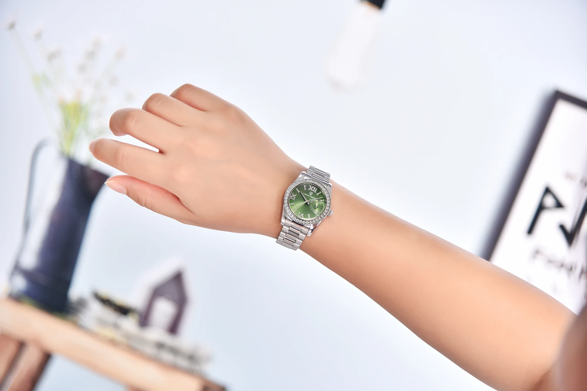 PAGANI DESIGN 2024 New 32MM Women's Wristwatch Elegant Luxury Quartz Watch For Women Fashion Waterproof Watches Sapphire Clock-11