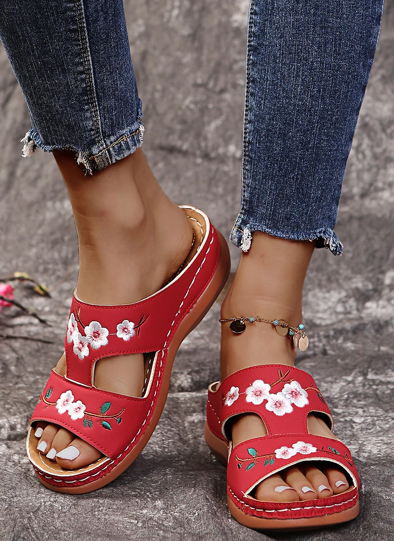 Women Slippers Embroider Flowers Leather Woman Sandals 2023 Outdoor Light Casual Wedges Slippers Slip on Summer Shoes for Women-7