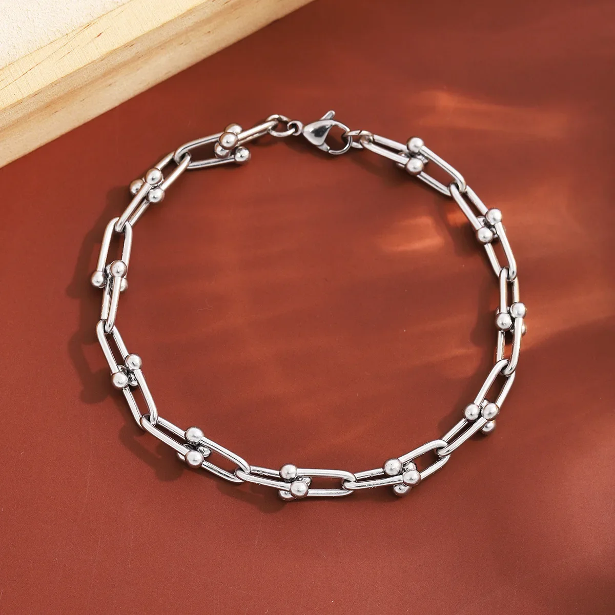 New Style Stainless Steel U-Shaped Hoof Chain Bracelet For Men And Women Fashionable Jewelry Wholesale Cross-Border Supply-3 New Style Stainless Steel U-Shaped Hoof Chain Bracelet For Men And Women Fashionable Jewelry Wholesale Cross-Border Supply-3