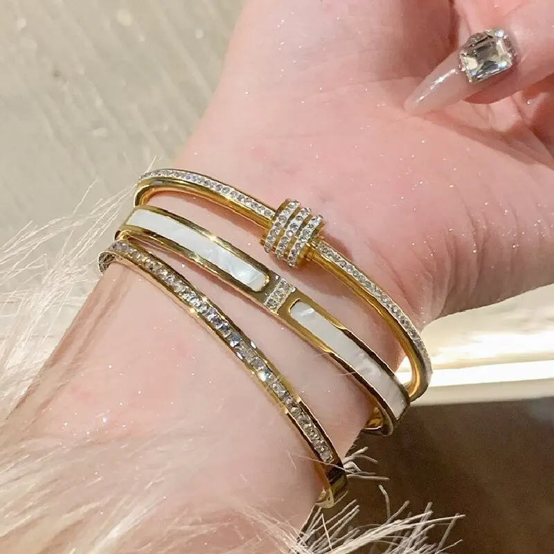 1pc Titanium Steel Gold Bracelet, Fashionable Classic Style, Stainless Steel Bracelet,Inlaid With Zircon,For Womens Daily Wear-5