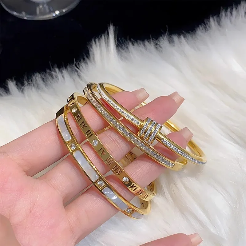 1pc Titanium Steel Gold Bracelet, Fashionable Classic Style, Stainless Steel Bracelet,Inlaid With Zircon,For Womens Daily Wear-4